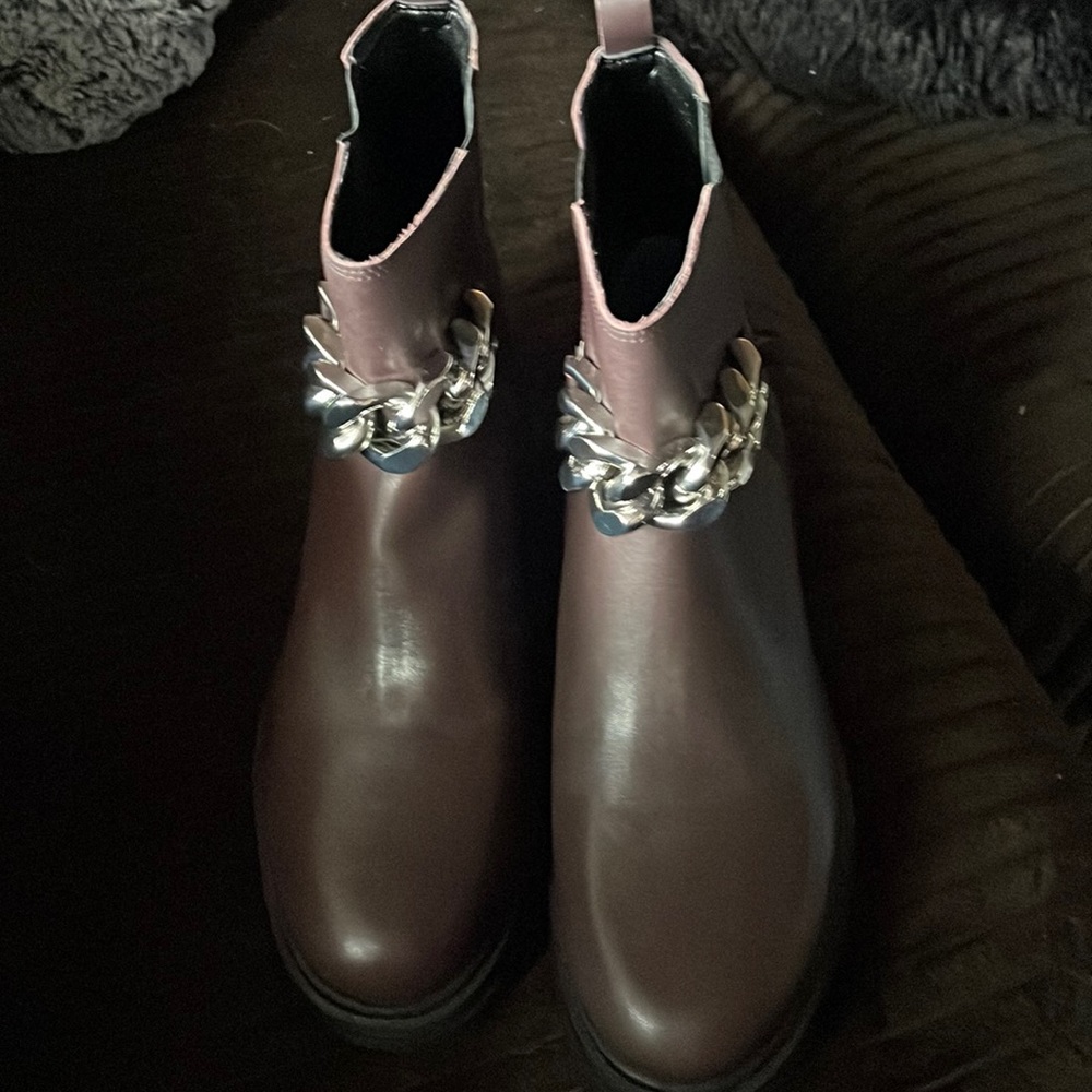 Marc Fisher LTD Parrie Silver Chain Platform Booties (in Box) 10M.